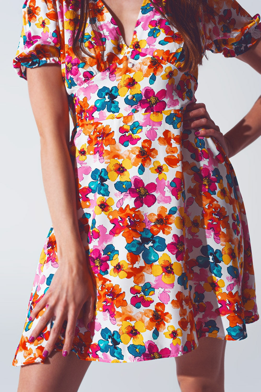 Short Dress With Cinched Waist in Multicolor Floral Print-4